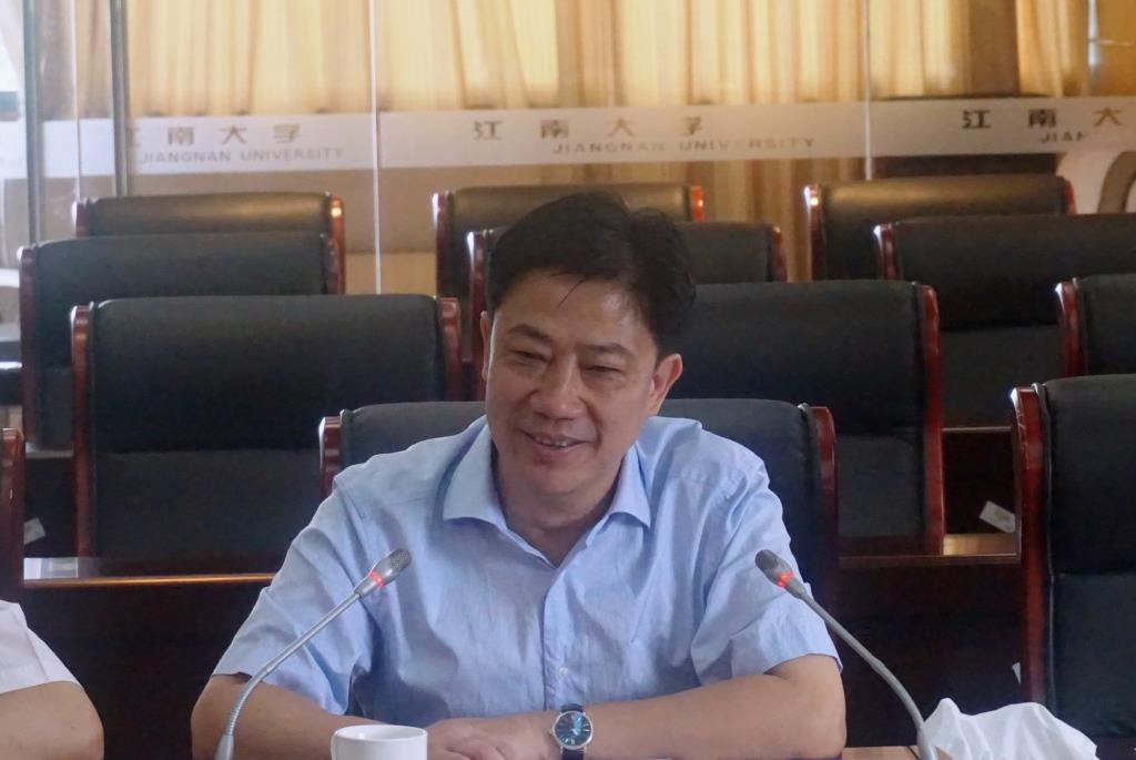 汕头市金平区区长林锡波一行来访我校