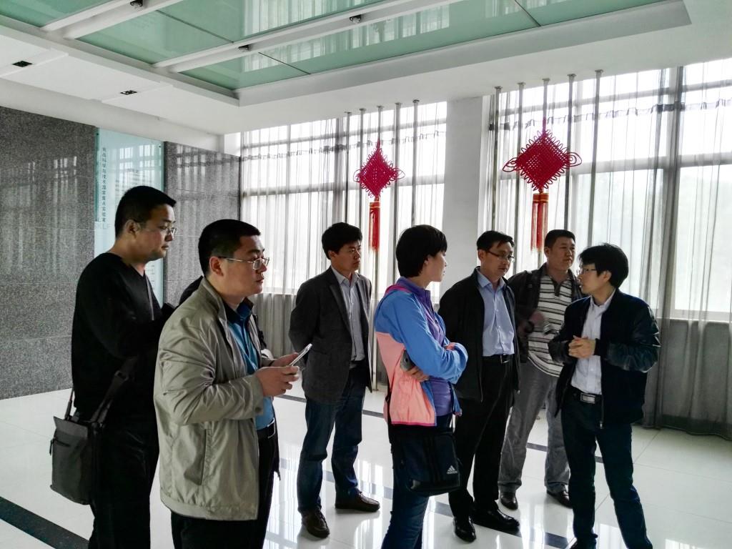 山东省青州市科技局王国健局长一行来我校与食品学院开展对接交流