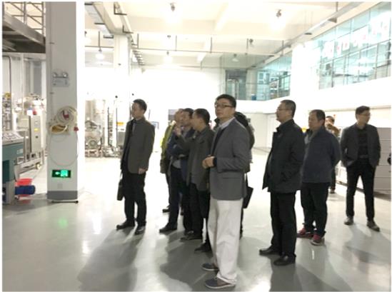 洛阳市政府及现代生物技术研究院来访我校粮食发酵工艺与技术国家工程实验室