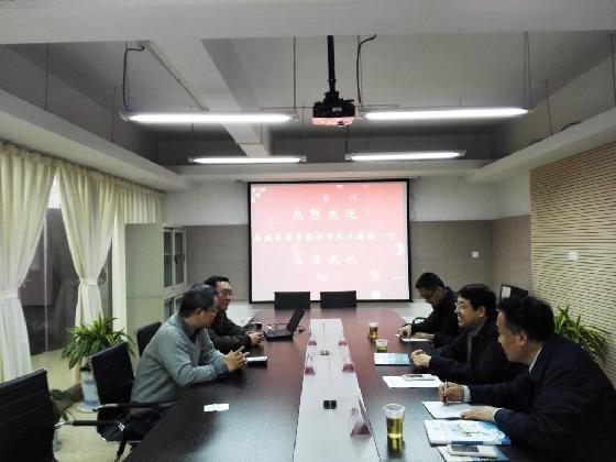禹城市委常委、副市长王建国一行来我校考察交流