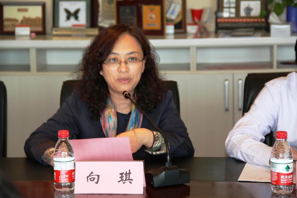 山东省青州市科技局王国健局长一行来我校与食品学院开展对接交流