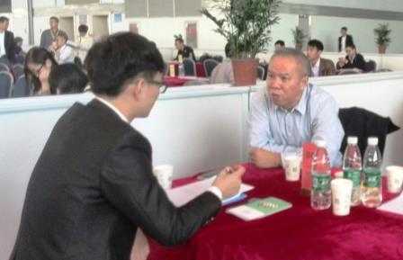 我校组织专家教授参加第五届江苏科冾会