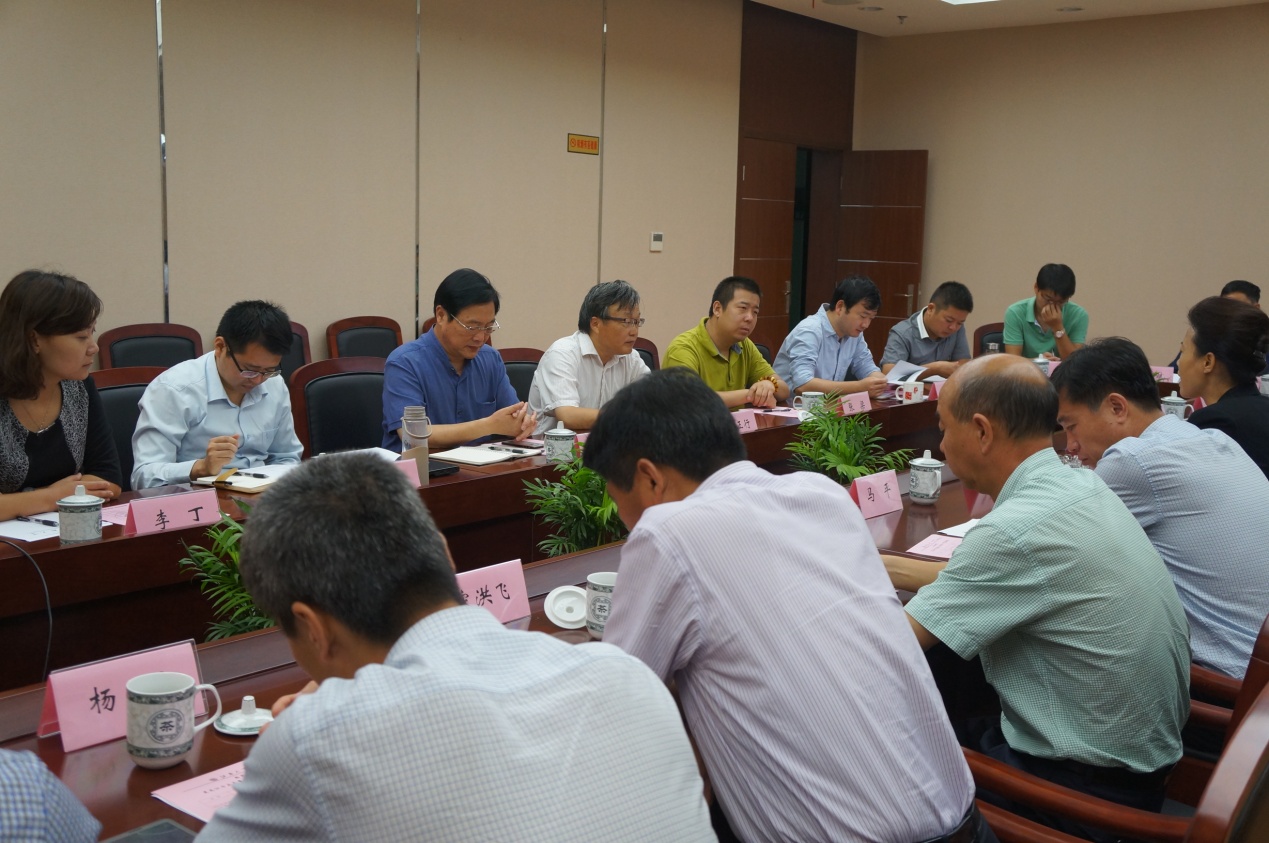 黑龙江方正县董文琴书记一行来校进行产学研对接